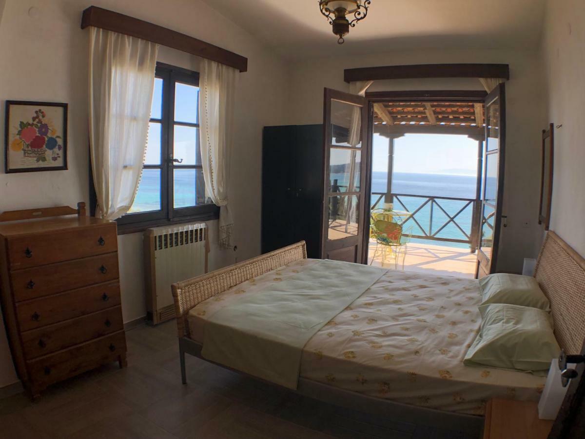 Vila Unique Sea View House Kalandra Exteriér fotografie